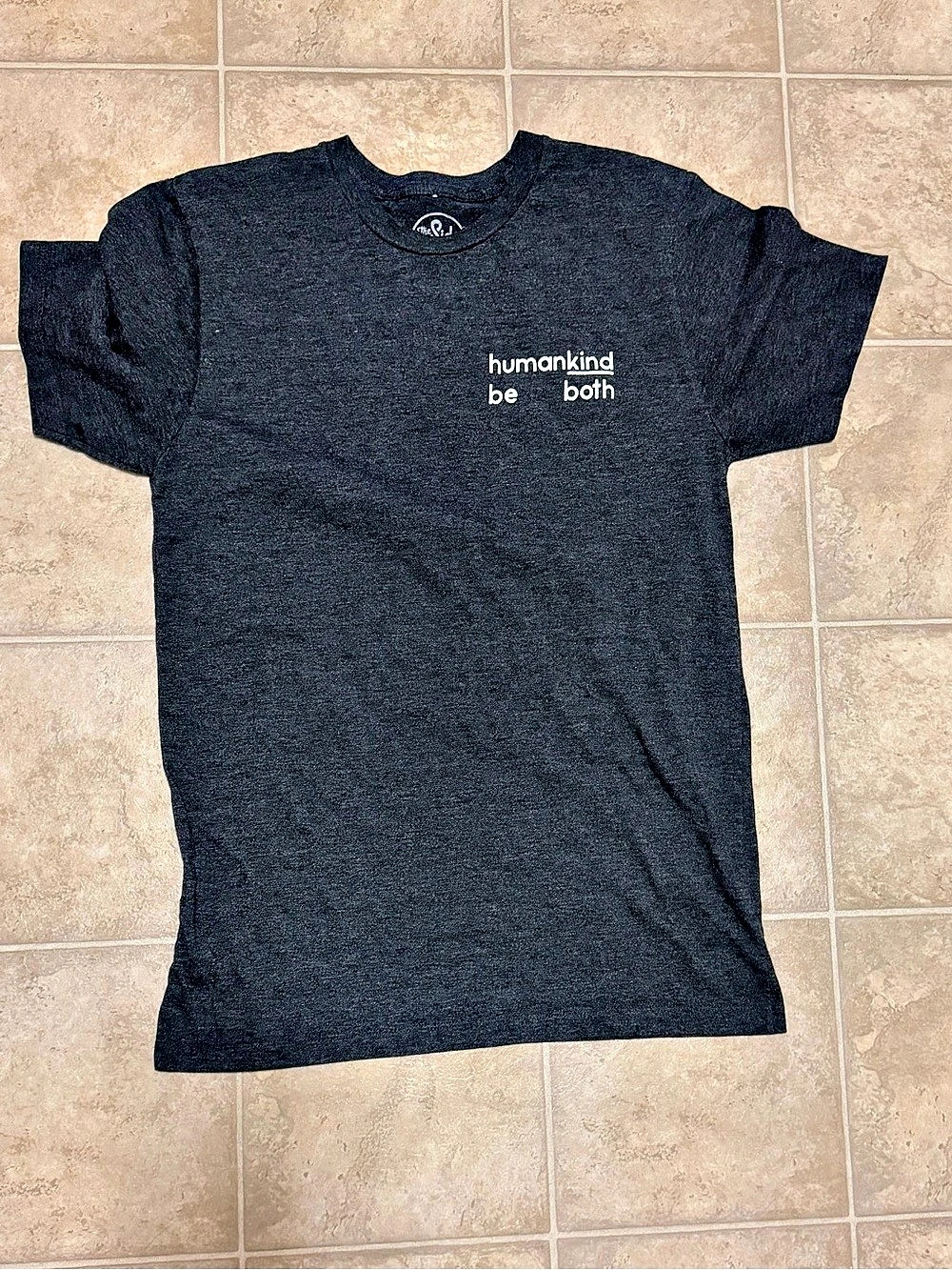 The Side Garage Short Sleeve Graphic Tee in charcoal gray Size Medium